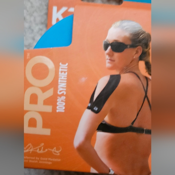 KT Tape Pro - Picture 2 of 5